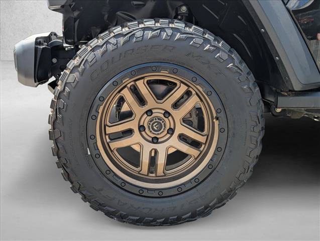 Used 2022 Jeep Gladiator Mojave w/ LED Lighting Group AWD/4WD image 9