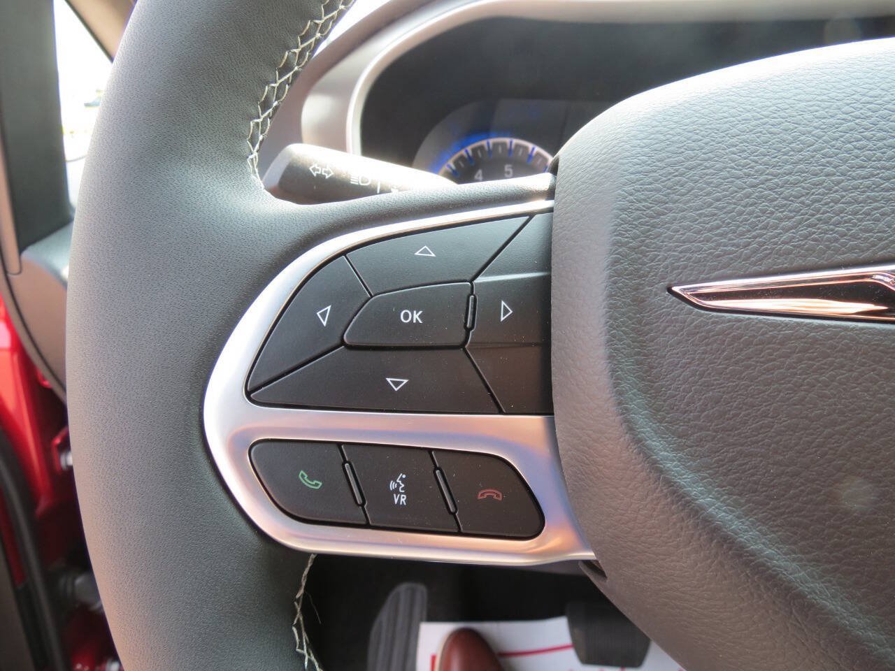 New 2026 Chrysler Voyager LX FWD image 13