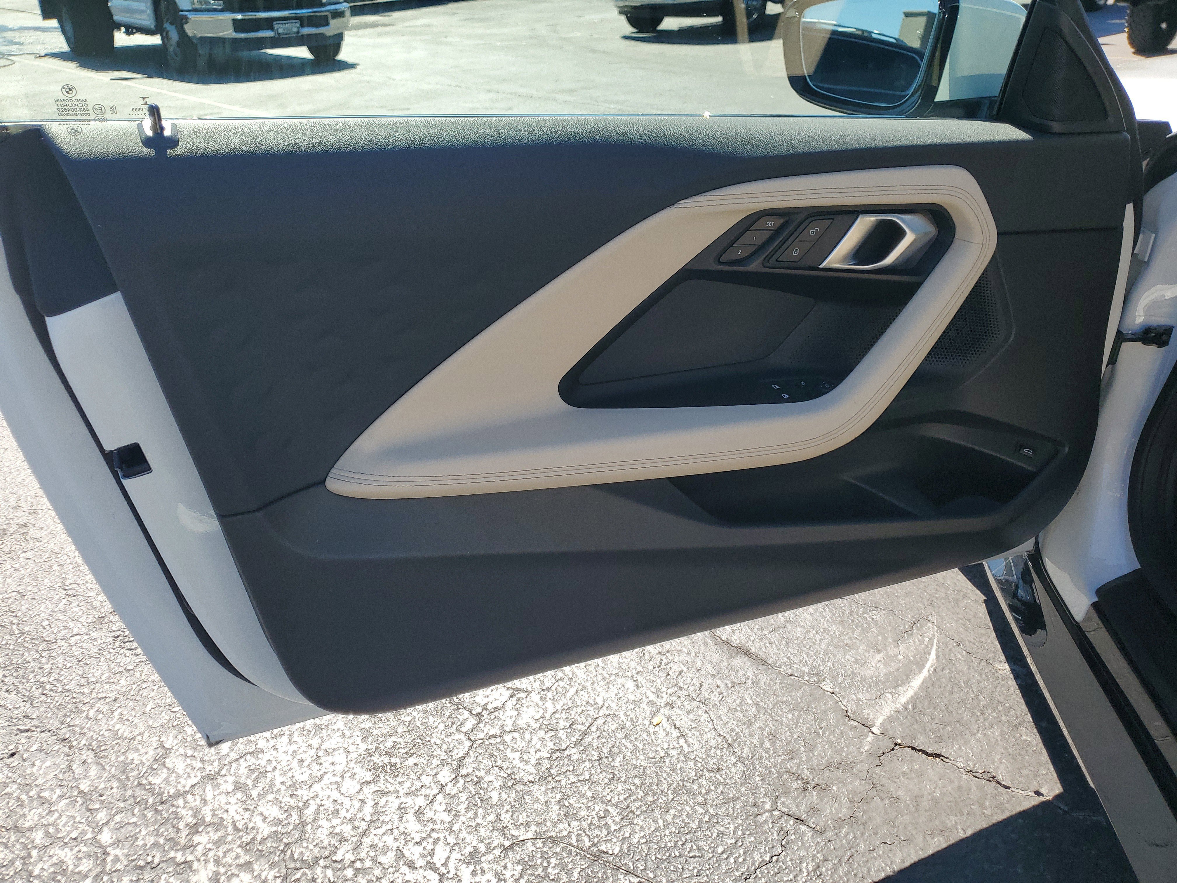 Used 2023 BMW 230i Coupe image 12