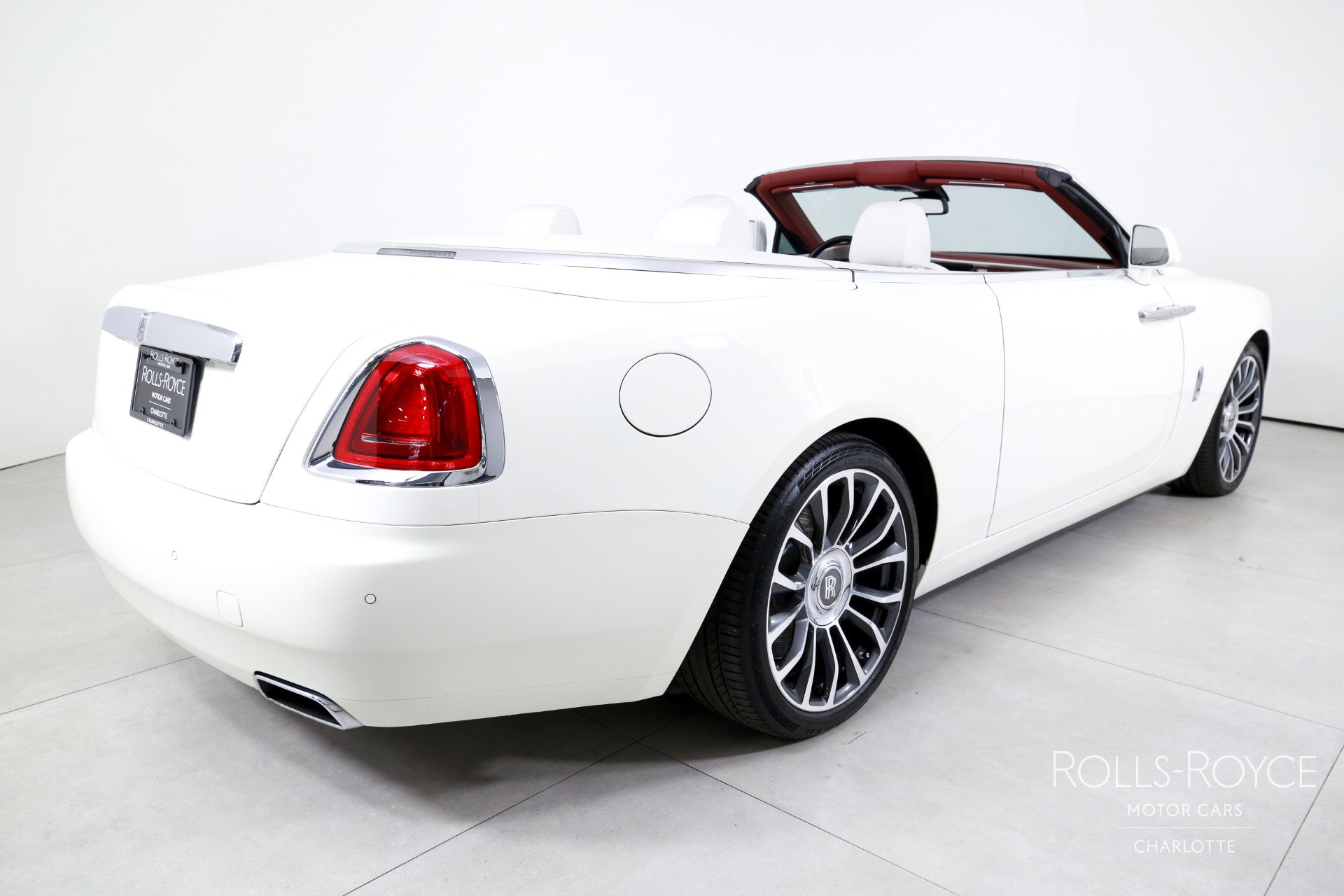 Certified 2020 Rolls-Royce Dawn image 2