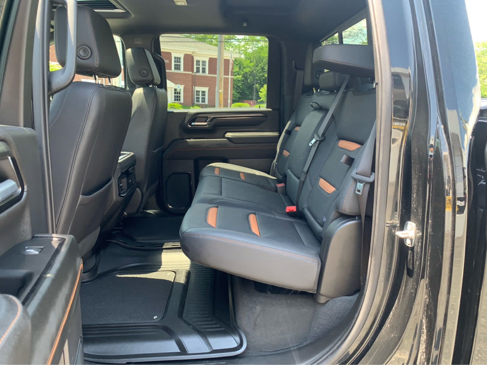 Used 2024 GMC Sierra 2500 AT4 w/ AT4 Preferred Package AWD/4WD image 23