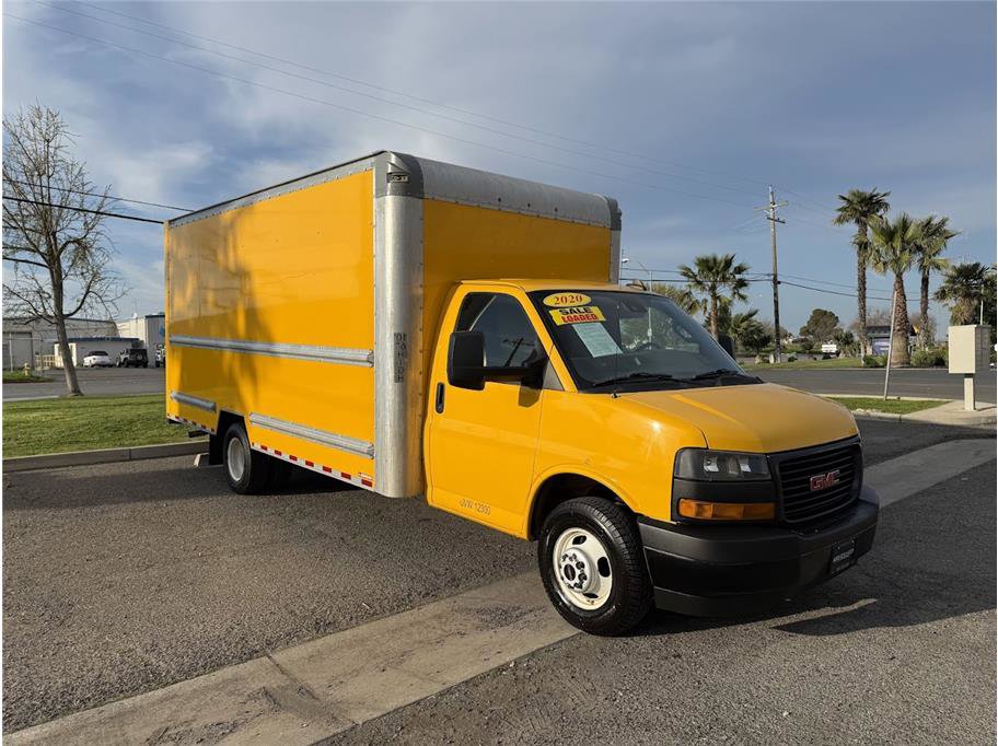 Used 2020 GMC Savana 3500 Extended w/ Driver Convenience Package image 2
