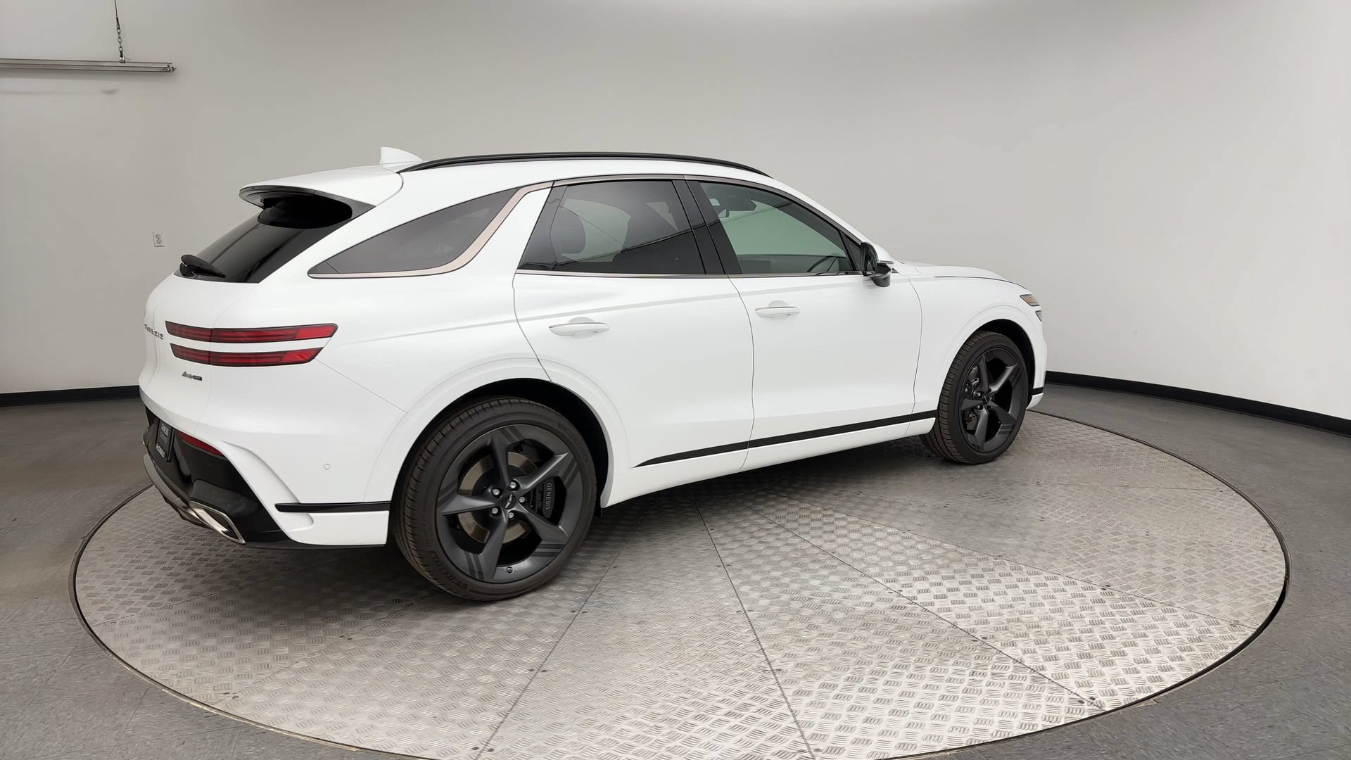 Certified 2026 Genesis GV70 3.5T Sport Prestige AWD/4WD image 2