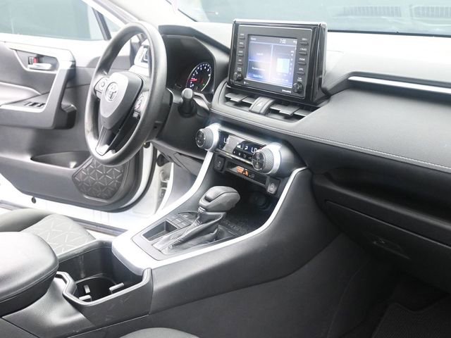 Used 2022 Toyota RAV4 XLE w/ Convenience Package image 22