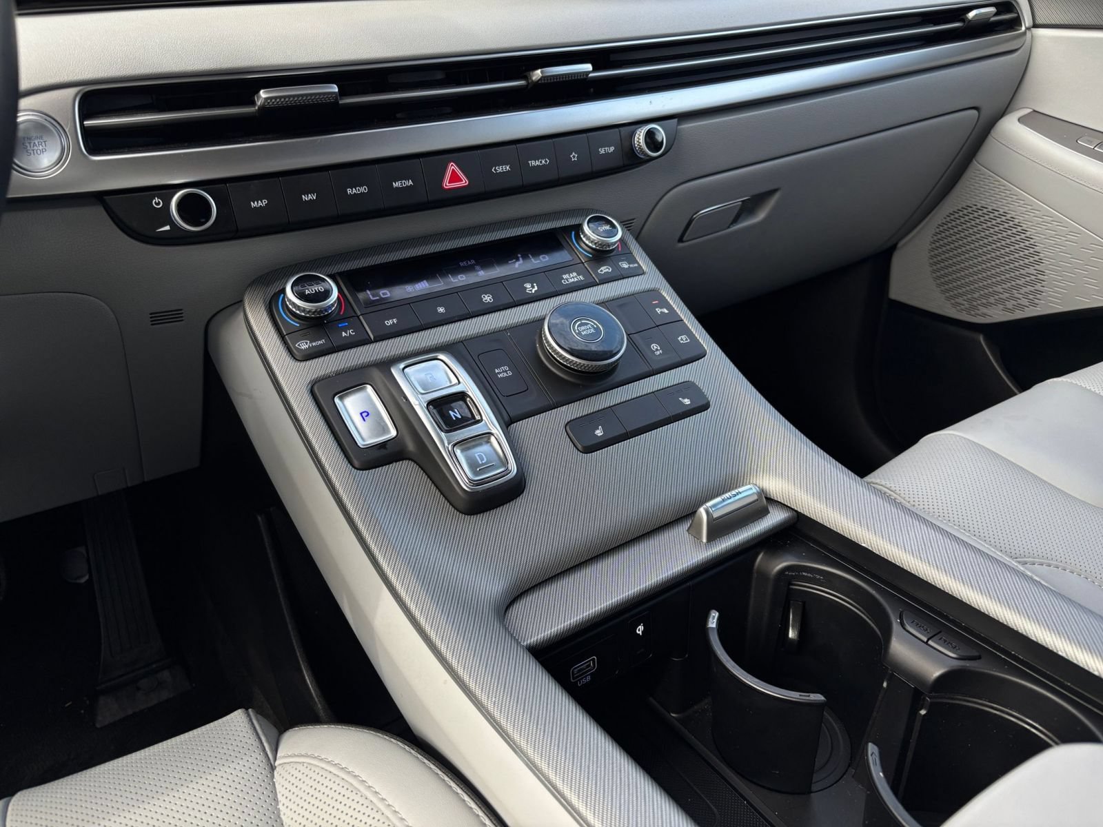 Used 2025 Hyundai Palisade SEL FWD image 42