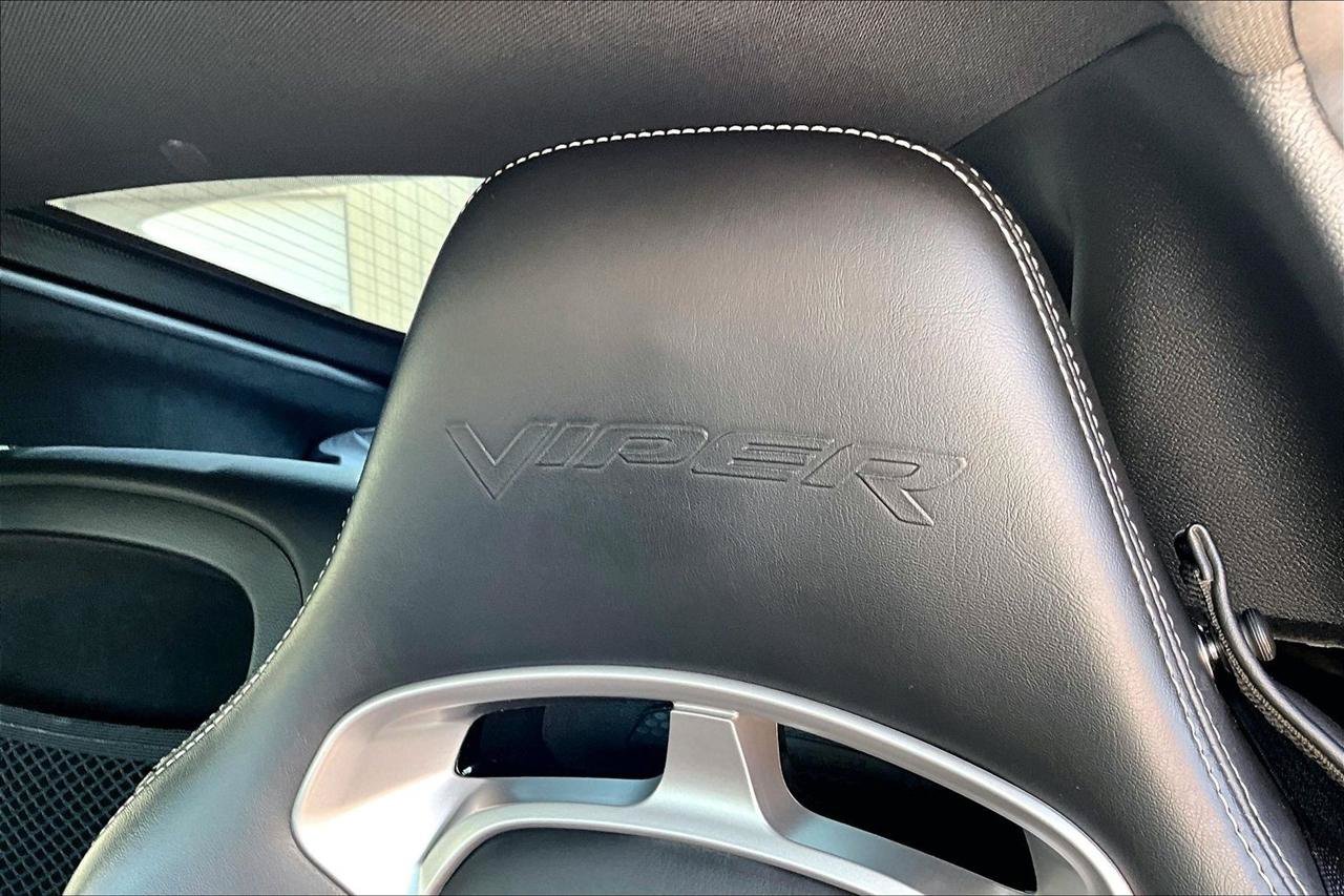 Used 2016 Dodge Viper SRT-10 RWD image 40