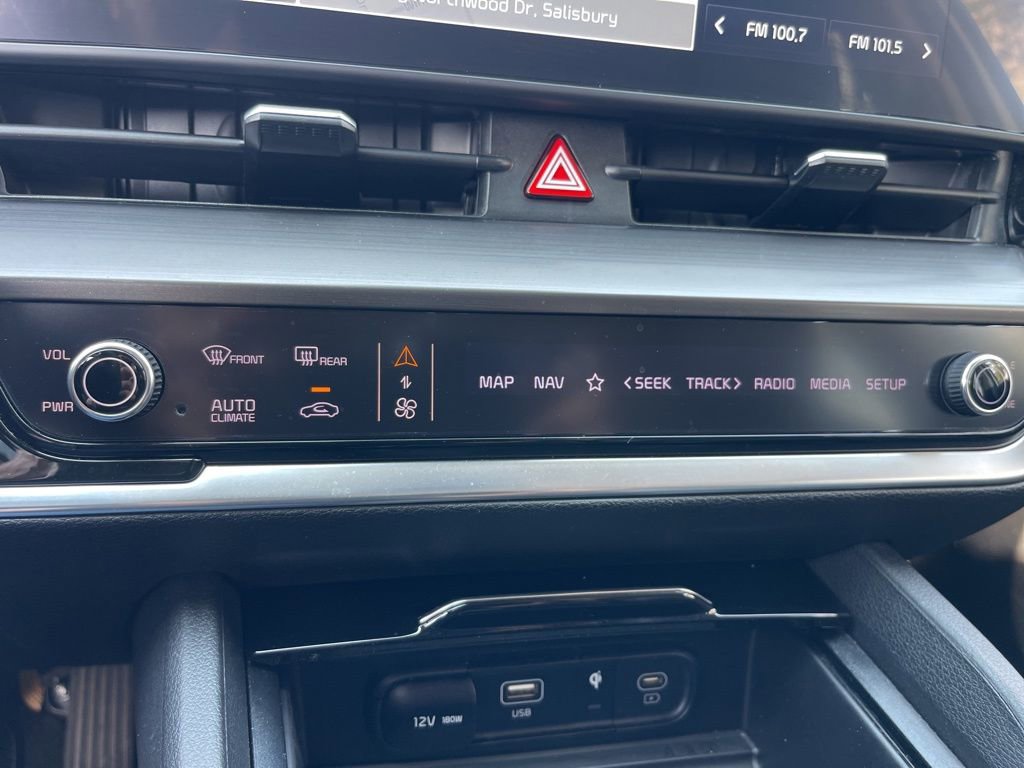 Certified 2023 Kia Sportage EX AWD/4WD image 12