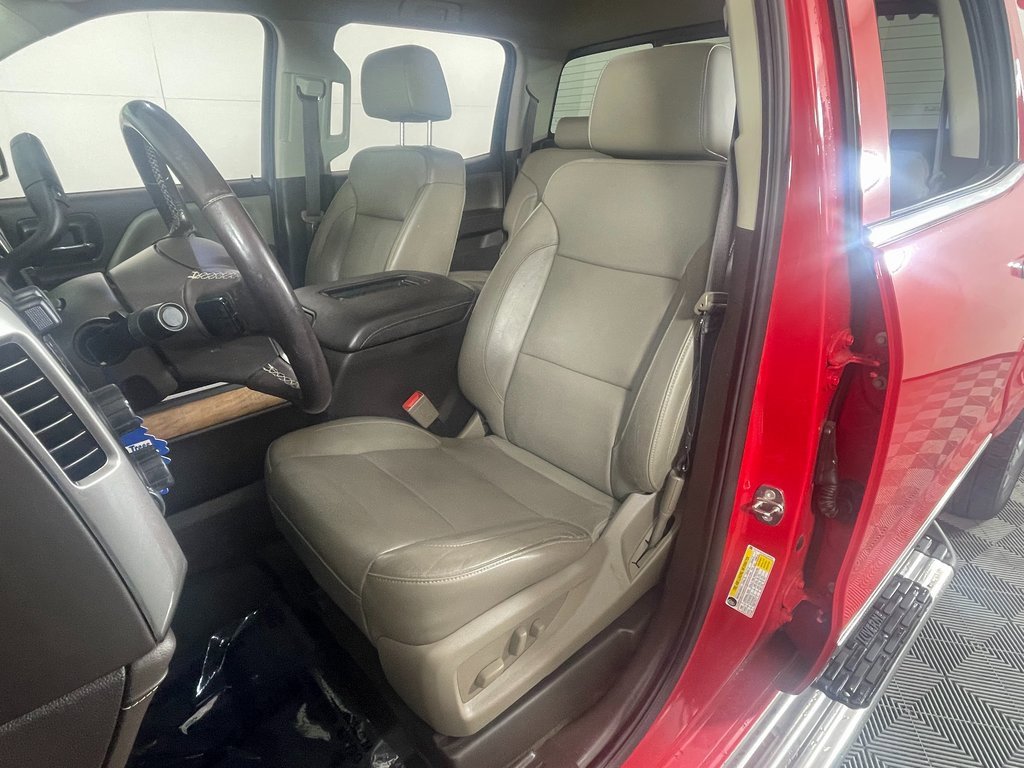 Used 2018 Chevrolet Silverado 1500 LTZ w/ Sport Package image 22