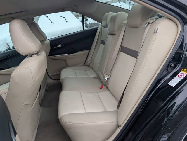 Used 2014 Toyota Camry XLE w/ Leather Package image 16