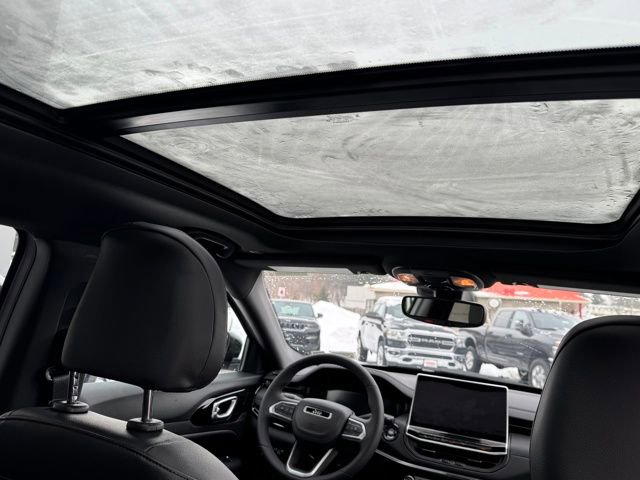 New 2026 Jeep Compass Limited w/ Sun, Sound & Navigation Group image 7