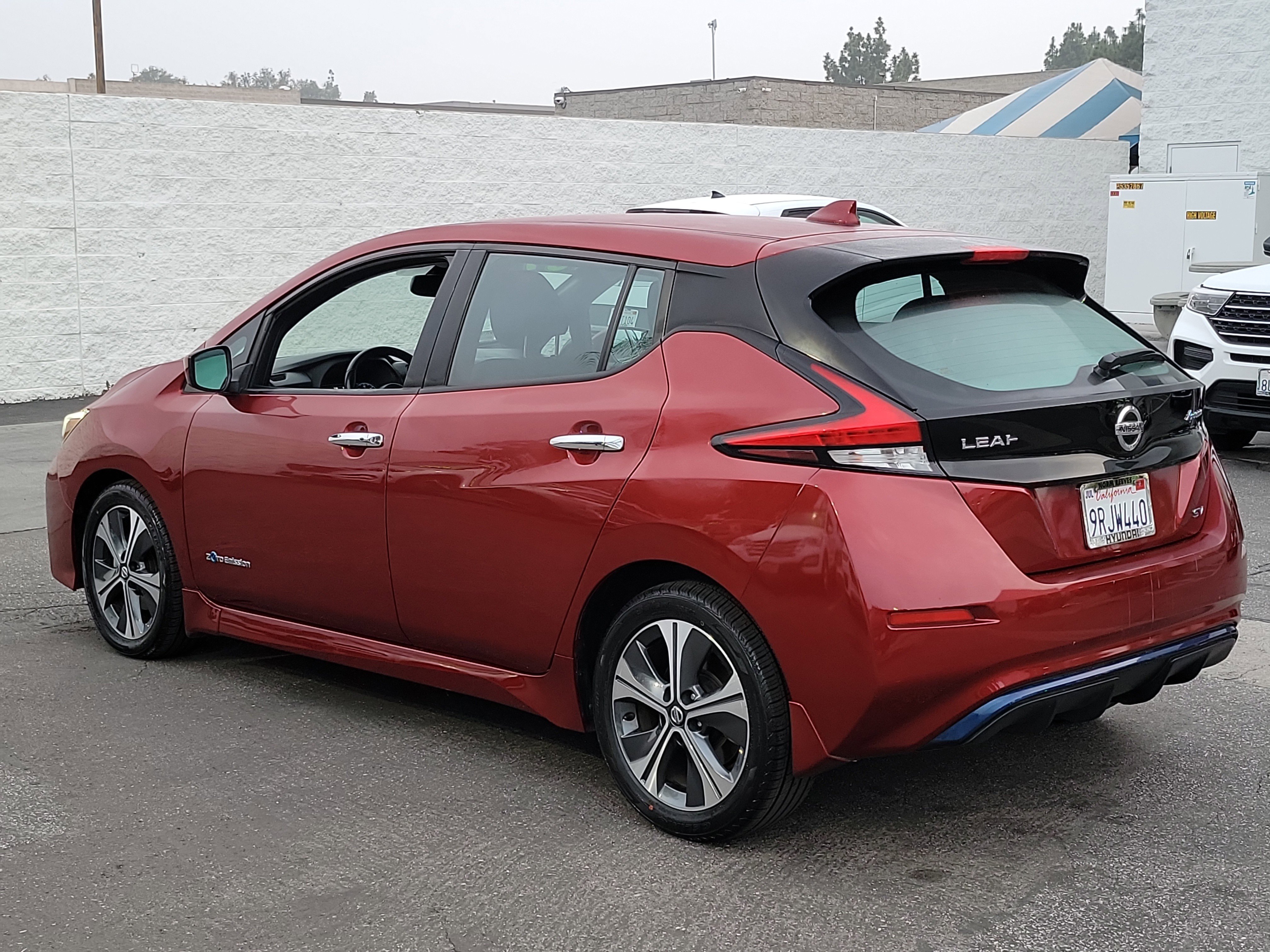 Used 2018 Nissan Leaf SV w/ SV Technology Package image 28