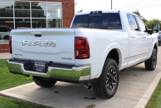 Used 2025 RAM 2500 Limited AWD/4WD image 45