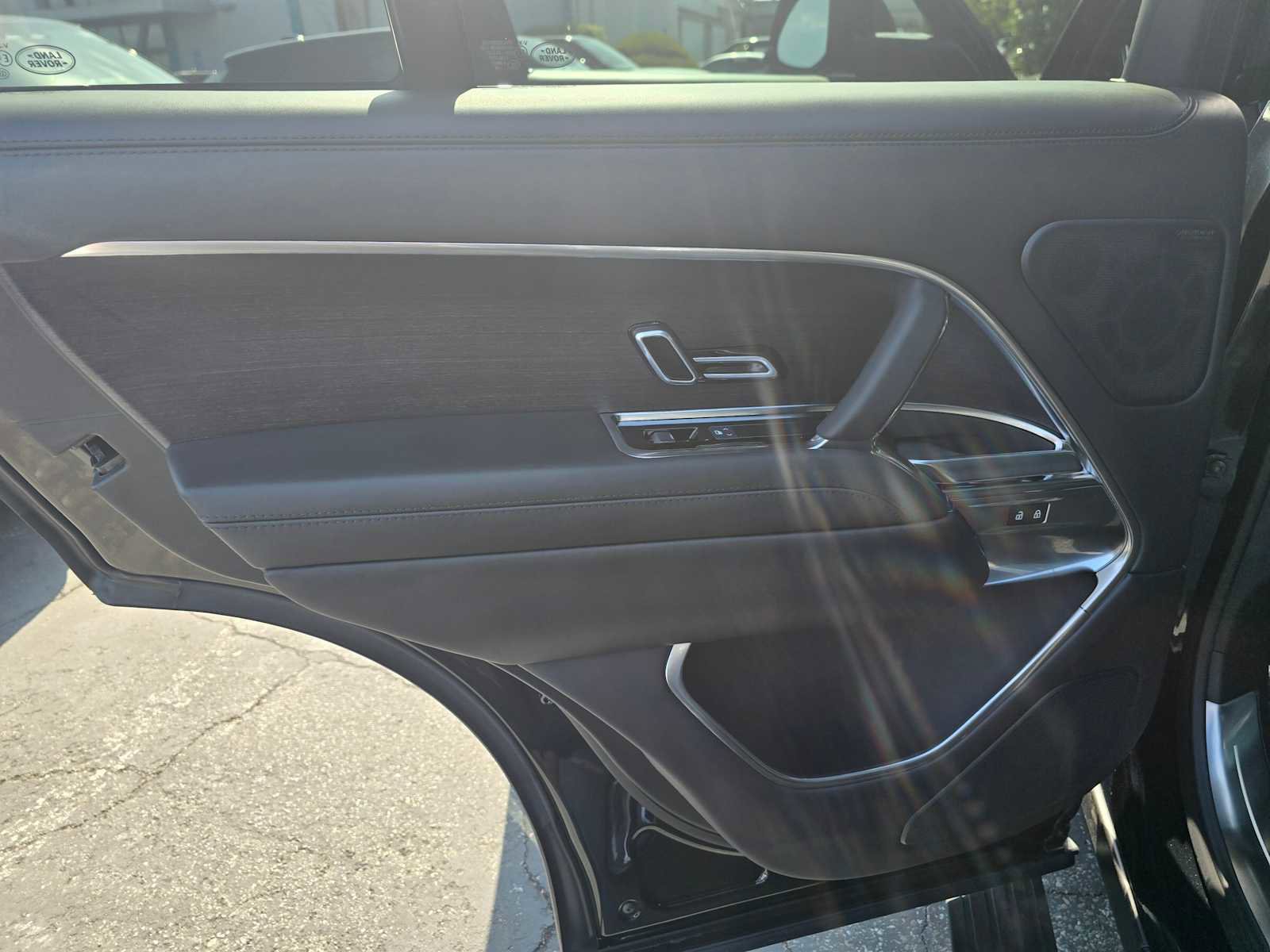 New 2025 Land Rover Range Rover SE image 19