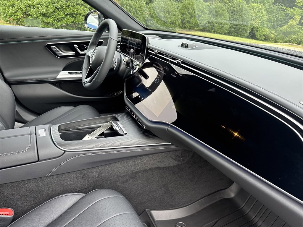 New 2026 Mercedes-Benz E 350 4MATIC Sedan image 15