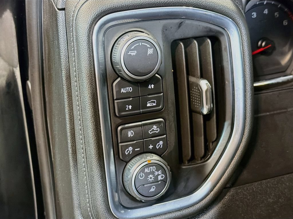 Used 2019 Chevrolet Silverado 1500 LTZ w/ LTZ Plus Package AWD/4WD image 12