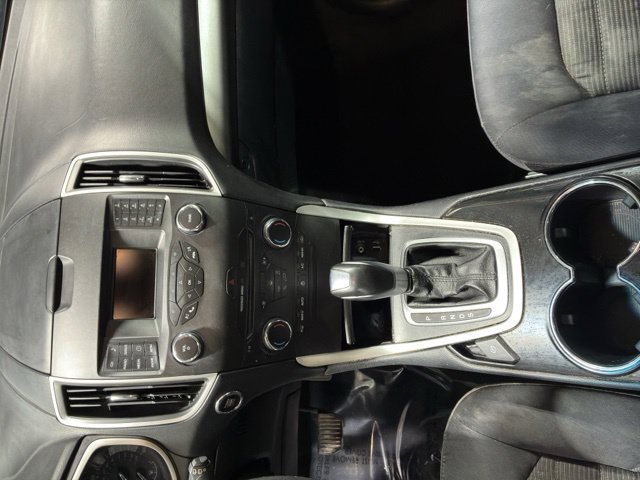 Used 2015 Ford Edge SEL FWD image 27