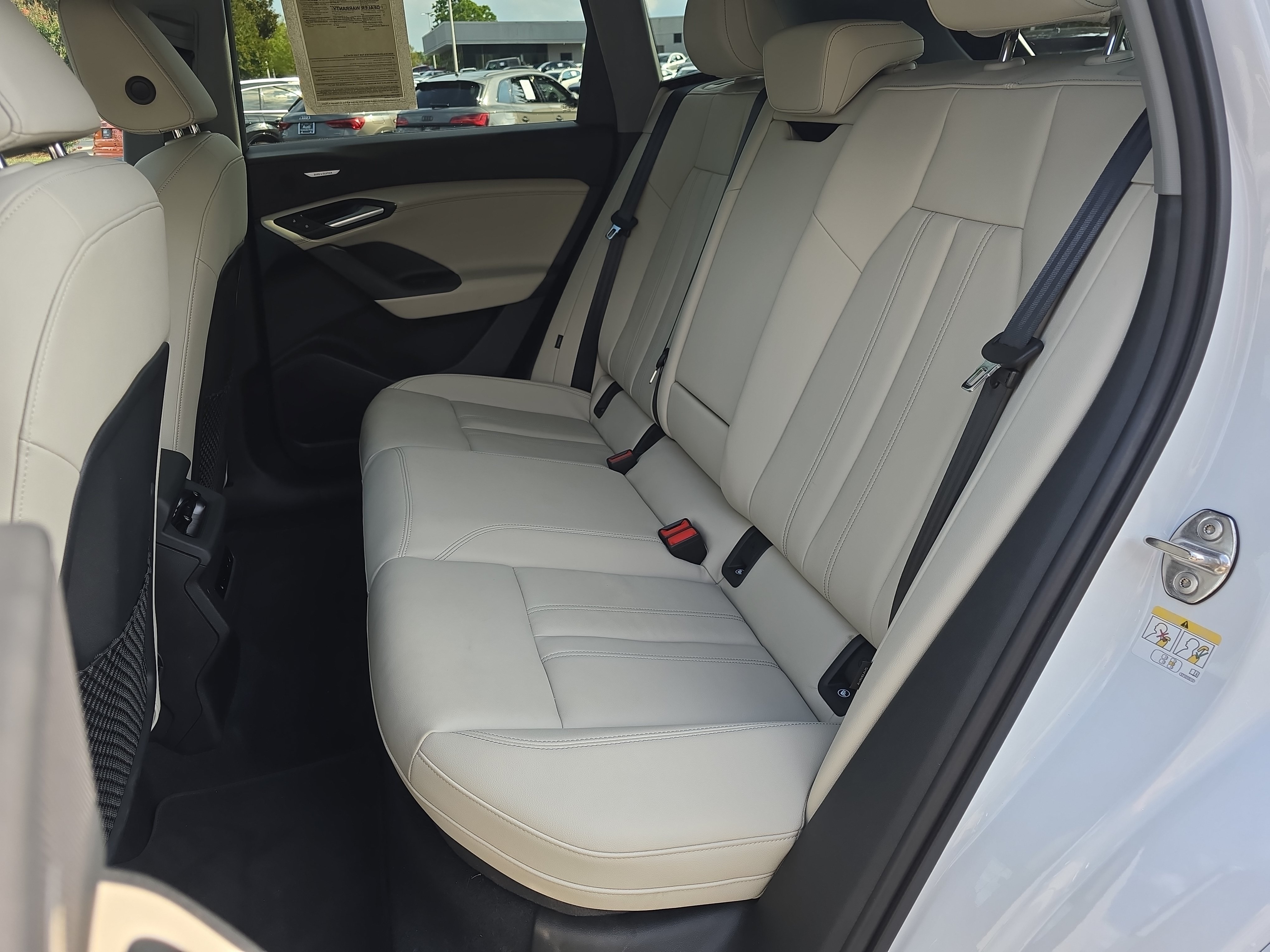 Used 2025 Audi Q6 e-tron Premium Plus w/ Premium Plus AWD/4WD image 14