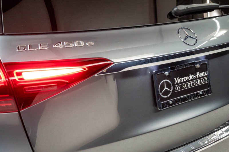 Certified 2025 Mercedes-Benz GLE 450e 4MATIC image 9