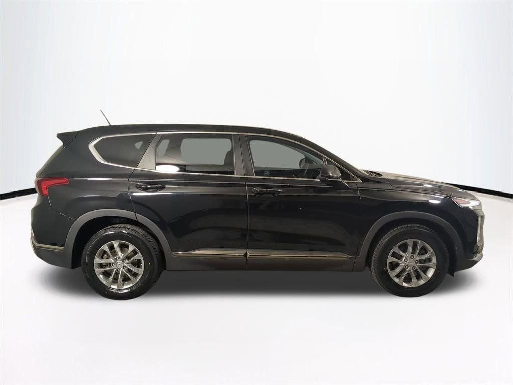 Used 2019 Hyundai Santa Fe SE image 4
