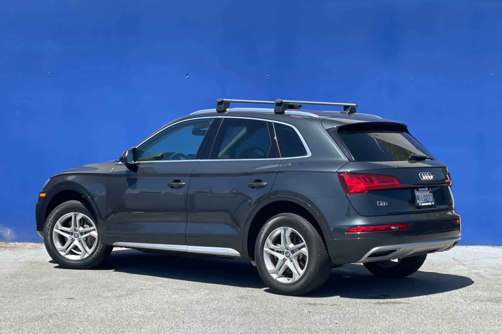 Used 2019 Audi Q5 2.0T Premium w/ Convenience Package AWD/4WD image 3