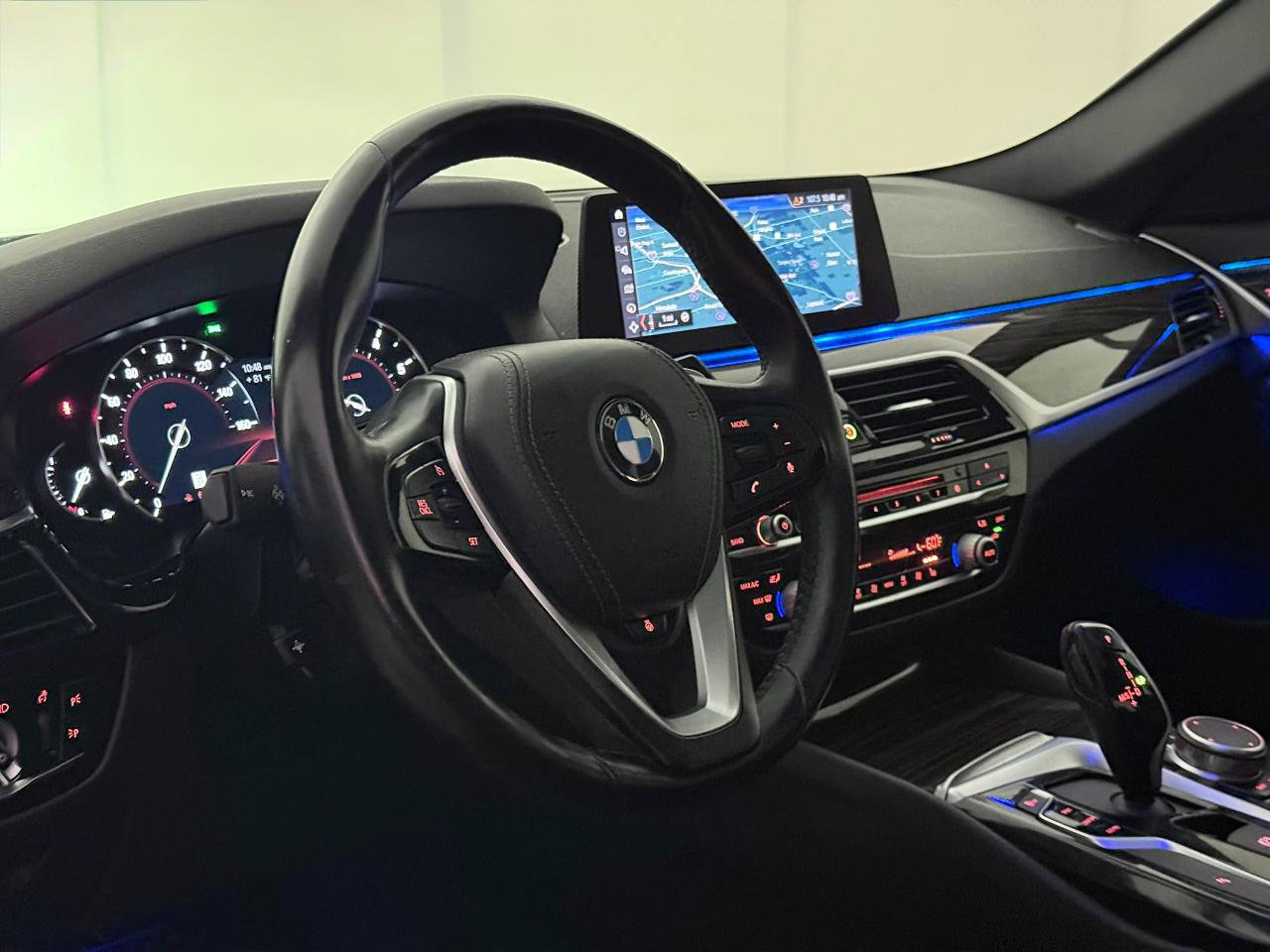 Used 2019 BMW 530i xDrive w/ Convenience Package AWD/4WD image 19