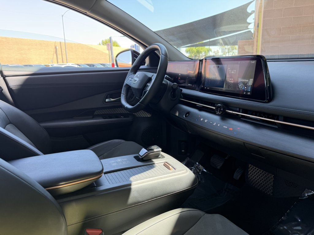 Used 2023 Nissan Ariya FWD image 41