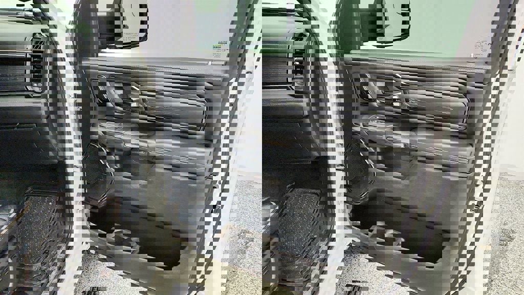 Used 2023 RAM 1500 Limited AWD/4WD image 26