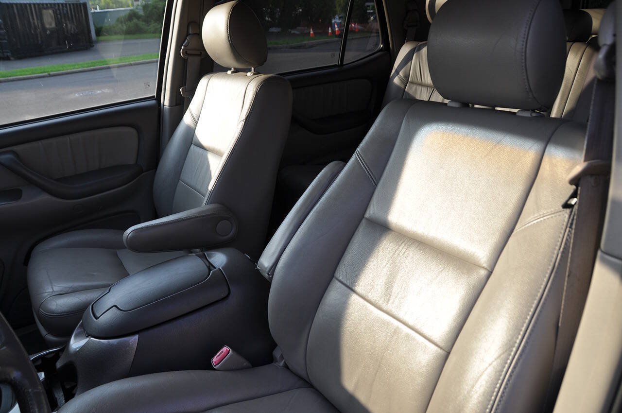 Used 2005 Toyota Sequoia Limited AWD/4WD image 20