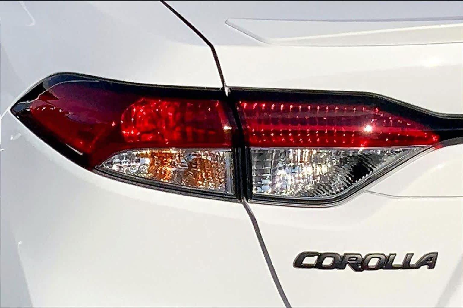 New 2026 Toyota Corolla SE FWD image 14
