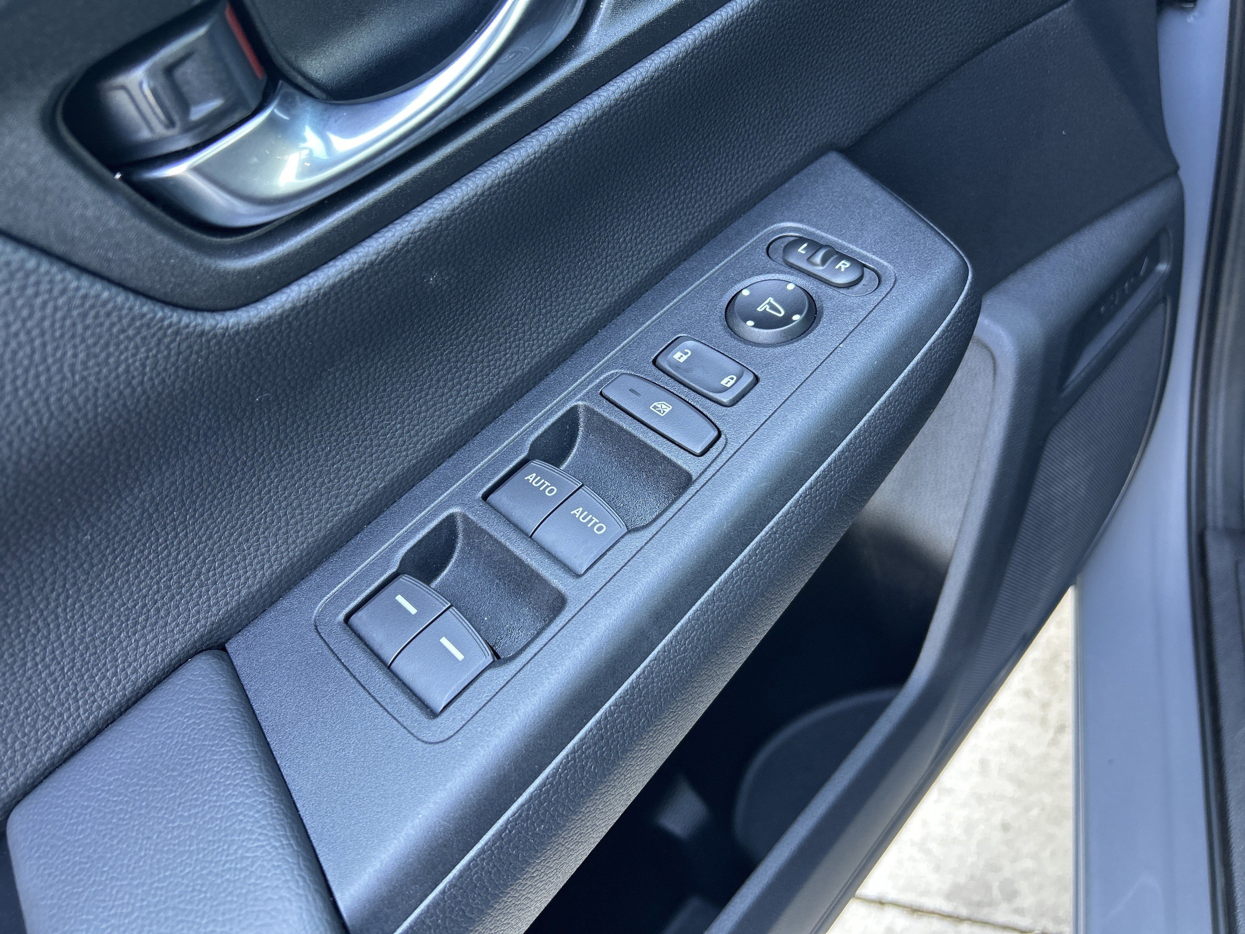 Certified 2025 Honda CR-V Sport image 23