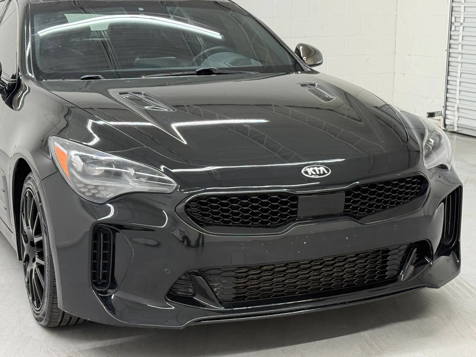 Used 2018 Kia Stinger GT2 AWD/4WD image 38
