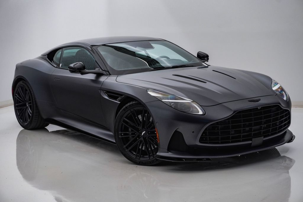 Used 2024 Aston Martin DB12 Coupe RWD image 3