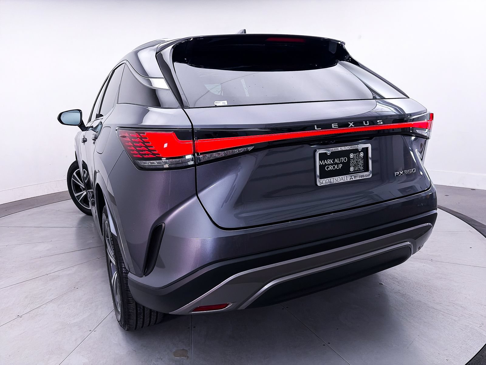 Used 2023 Lexus RX 350 FWD w/ Cold Area Package image 4