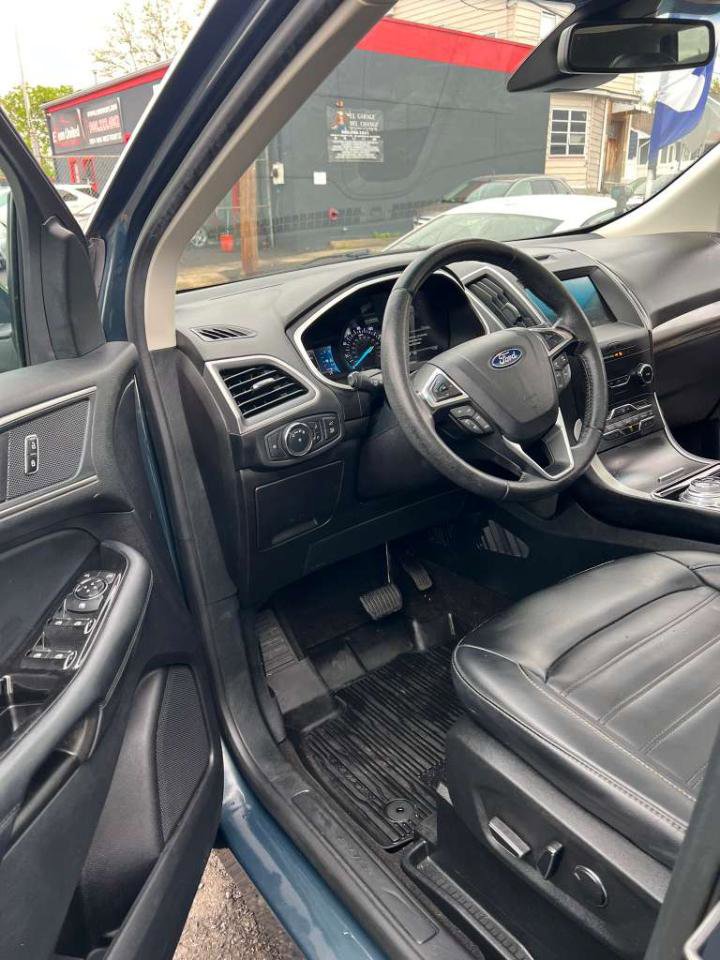 Used 2019 Ford Edge SEL w/ Equipment Group 201A AWD/4WD image 15