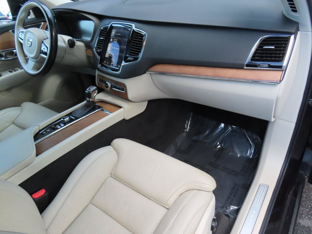 Used 2018 Volvo XC90 T6 Inscription w/ Convenience Package AWD/4WD image 22