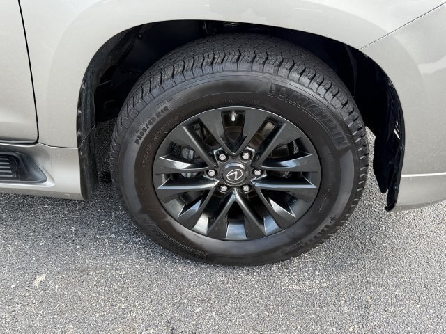 Used 2022 Lexus GX 460 Premium w/ Premium Plus Package AWD/4WD image 9