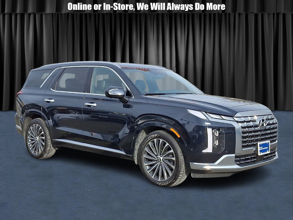 Used 2023 Hyundai Palisade Calligraphy w/ Winter Package image 1