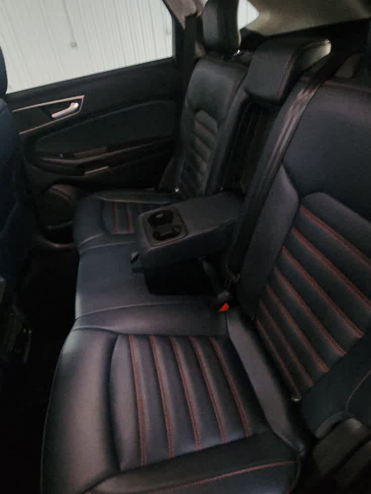 Used 2024 Ford Edge SEL w/ Sport Appearance Package image 24