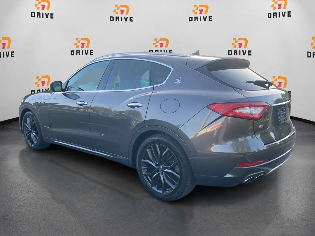Used 2019 Maserati Levante GranLusso AWD/4WD image 7