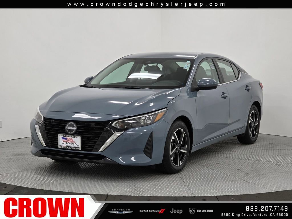 Used 2025 Nissan Sentra SV image 3