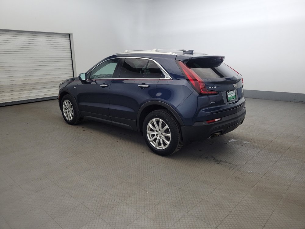 Used 2019 Cadillac XT4 Luxury w/ Cold Weather Package image 3