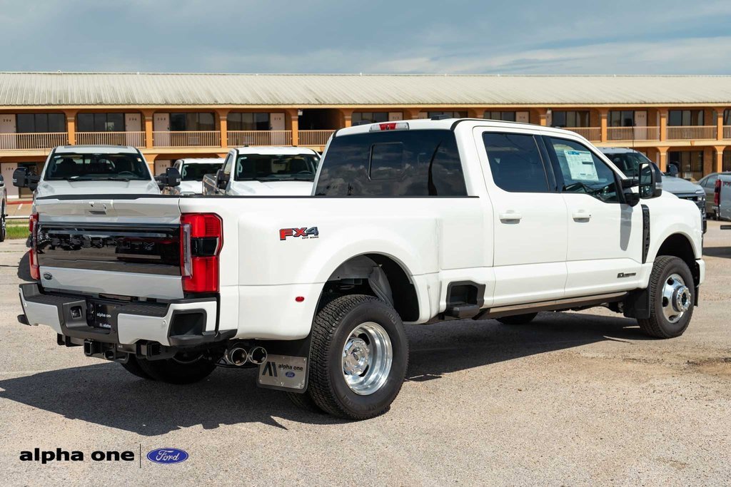 Used 2025 Ford F350 Platinum image 6