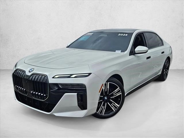 Certified 2025 BMW 760i xDrive image 1