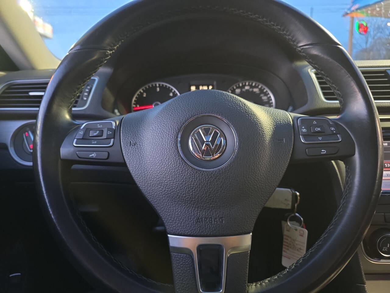 Used 2014 Volkswagen Passat TDI SE image 20
