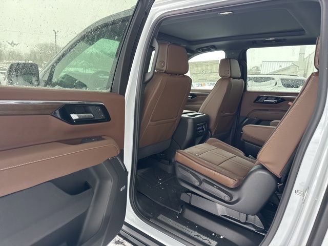 New 2026 Chevrolet Suburban High Country w/ Sun And Tow Package image 27