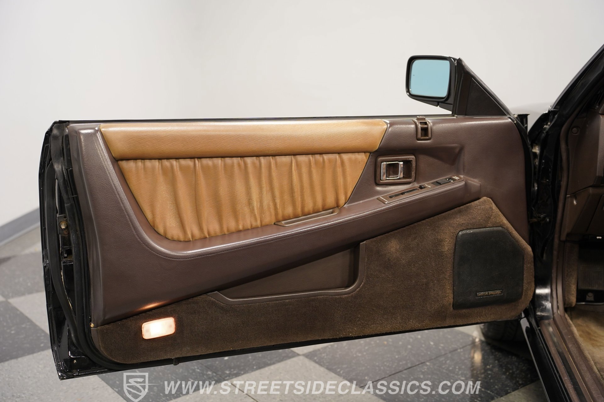 Used 1991 INFINITI M30 Convertible image 37