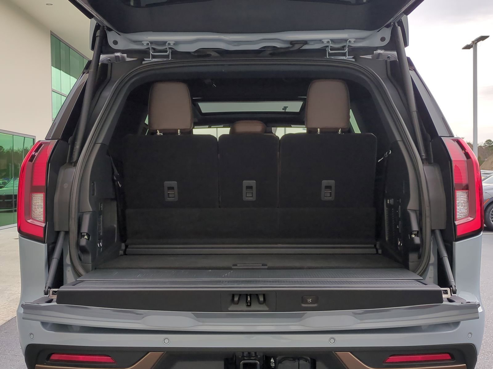 Used 2025 Ford Expedition King Ranch image 34