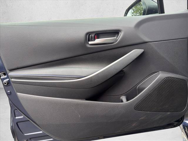 Used 2022 Toyota Corolla SE w/ SE Premium Package FWD image 10