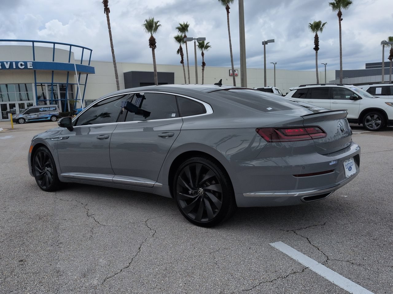 Used 2023 Volkswagen Arteon SEL AWD/4WD image 6