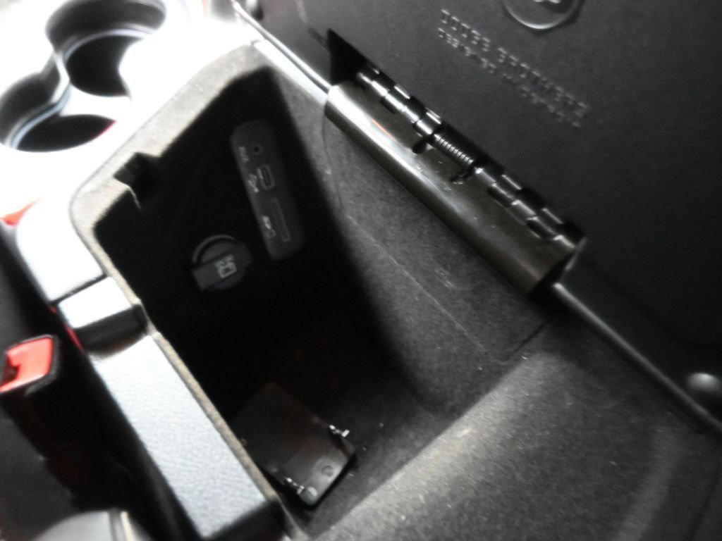 Used 2016 Dodge Challenger SRT Hellcat image 44